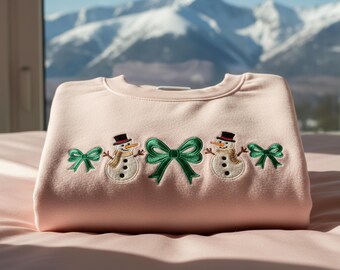 Sudadera navideña bordada con muñeco de nieve, linda sudadera de invierno con muñecos de nieve festivos, acogedora idea de regalo navideño para ella
