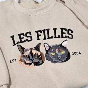 Custom 2 Pet Embroidered Sweatshirt Using Photo, Custom Dog Sweater, Embroidered Cat Crewneck gift for Pet Owner, Dog mom Gift for Cat Lover