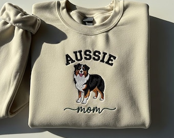 オーストラリアンシェパードのオージーママのカスタム刺繍スウェットシャツ、パーソナライズされた犬好きへのギフト、ユニセックスペットオーナーシャツ、レディースセーター