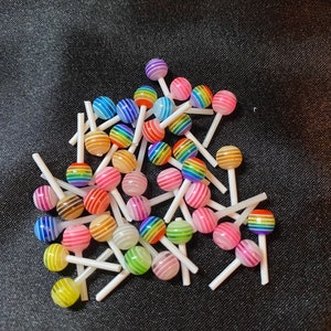 Miniature Fake Lollipops: Tiny Plastic Candy for Miniature Bakery