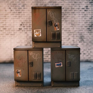 1:12 Scale Utility Box / Electrical Box - Hand Painted Diorama Accessory / Prop by GRIME CITY for Action Figure Displays / Toy Photography
