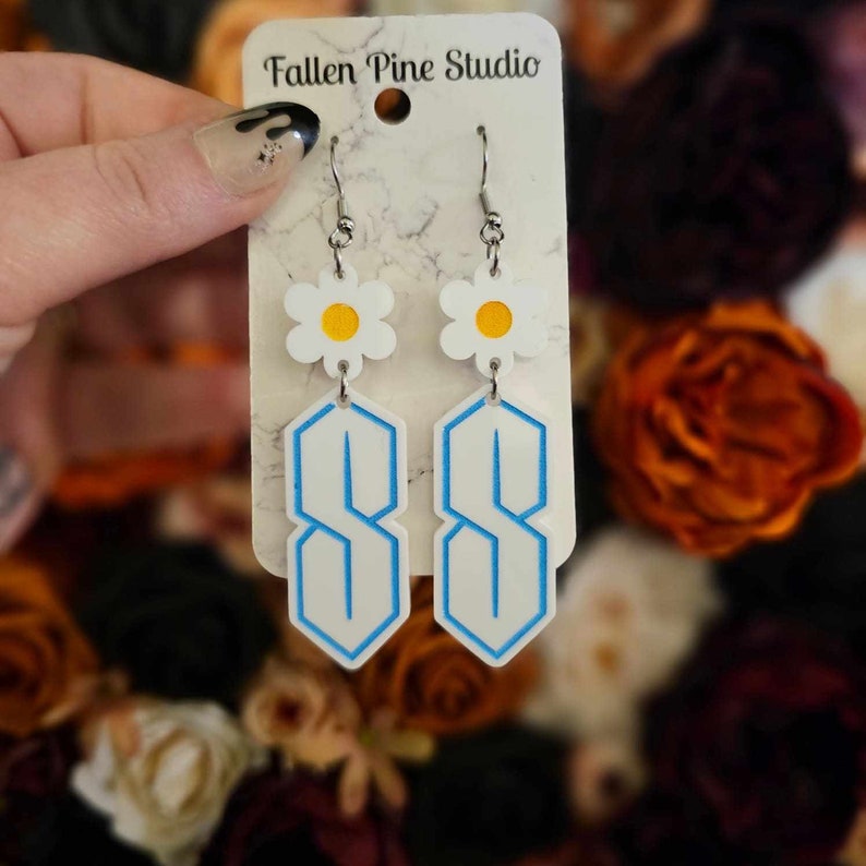 The S nostalgic acrylic earrings, laser cut earrings, 90s earrings image 1