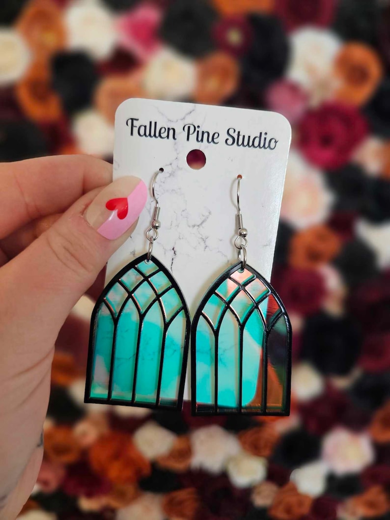 Iridescent Gothic Cathedral Windows Acrylic Earrings, laser cut earrings bild 3