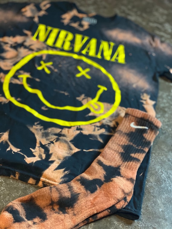 Nirvana Bleached T-shirt Rock Reverse Dye T-shirt Acid Wash Shirt Bleached T -shirt 