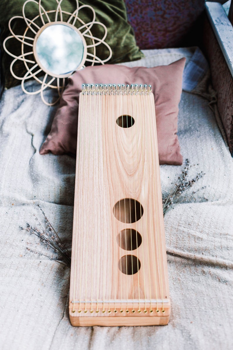 Monochord Mini Meditation Kompaktes Saitenmusikinstrument mit Klängen der indischen Sitar 16 Saiten in E Stimmung 432Hertz Bild 8