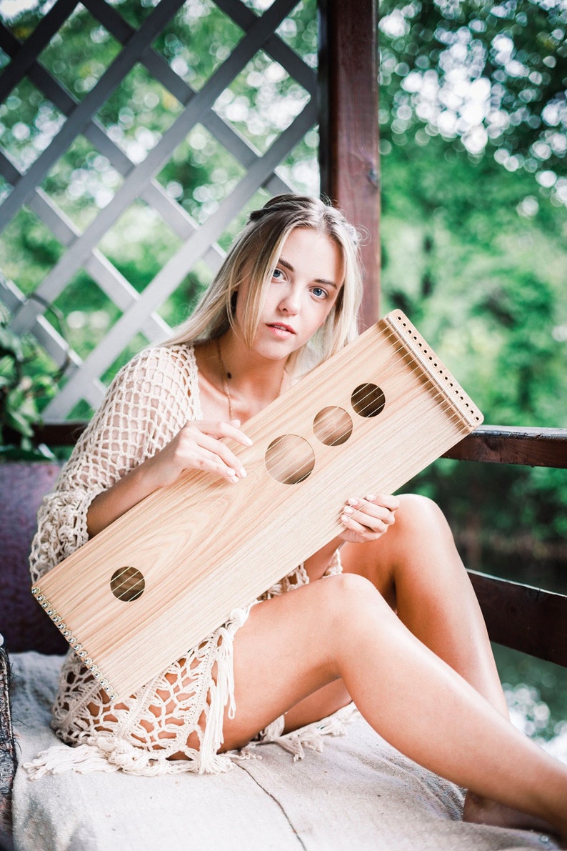 Monochord Mini Meditation Kompaktes Saitenmusikinstrument mit Klängen der indischen Sitar 16 Saiten in E Stimmung 432Hertz Bild 2