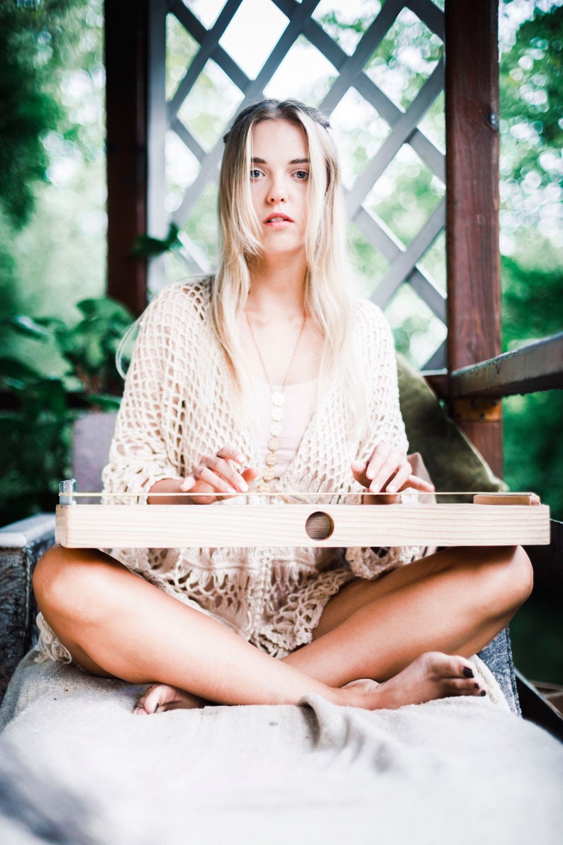 Monochord Mini Meditation Kompaktes Saitenmusikinstrument mit Klängen der indischen Sitar 16 Saiten in E Stimmung 432Hertz Bild 7