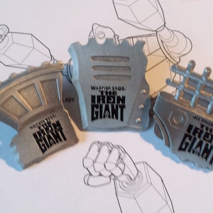 Iron Giant Toy Fair Promo Pin Set