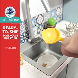 Dollhouse Miniature Colander- Vintage;  1:12 scale