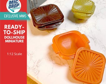 Dollhouse Miniature Food Storage bowl set with lids- square; Vintage; 1:12 scale