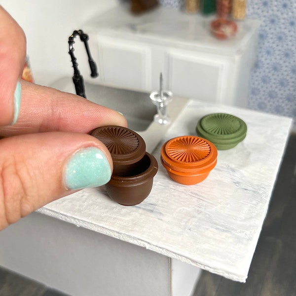 Dollhouse Miniature Food Storage bowl set with lids- Vintage;  1:12 scale