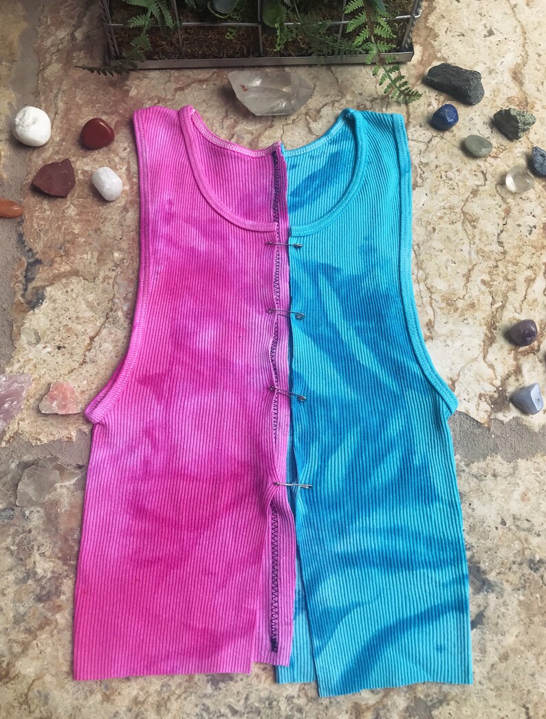 Hand-Dyed Frankenstein Crop Top Pink /& Aqua