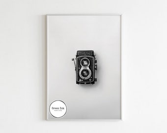 Rolleiflex Vintage Camera Wall Art Printable | Retro Living Room Wall Décor | Minimalist Black and White Art Print | Vintage Bedroom Décor