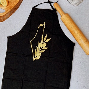 Cooking apron with Palestinian map