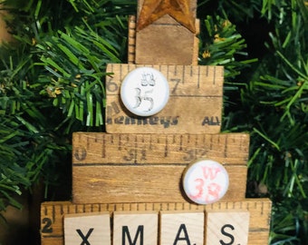 Ornement d’arbre de Noël rustique en bois PERSONNALISÉ