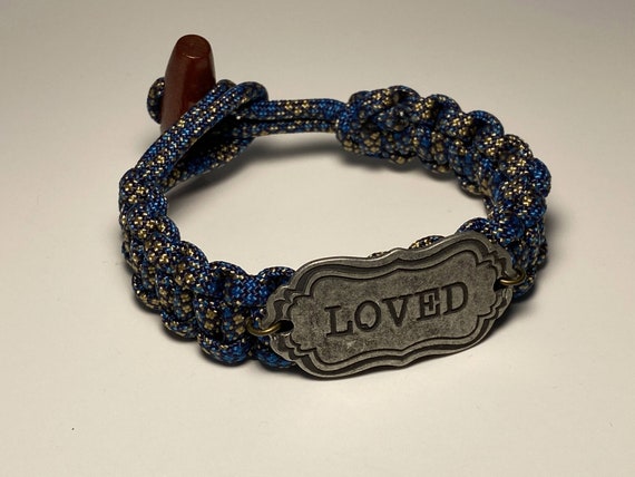 Custom blue love paracord bracelet blue wood toggle clasp Unique quality made