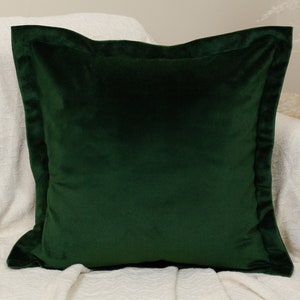 Emerald green velvet pillows sale