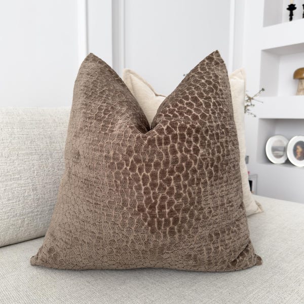 Capa de almofada marrom em veludo texturizado, estilo moderno, para decoração de casa, com suporte lombar (todos os tamanhos)