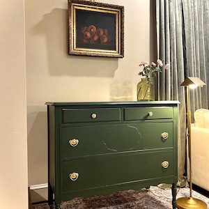 Antique Dresser (early 1900’s). Antique Chest of Drawers, Dresser, Entryway Console.
