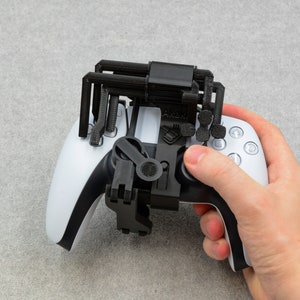 One-handed PS5 attachment For right-handed use