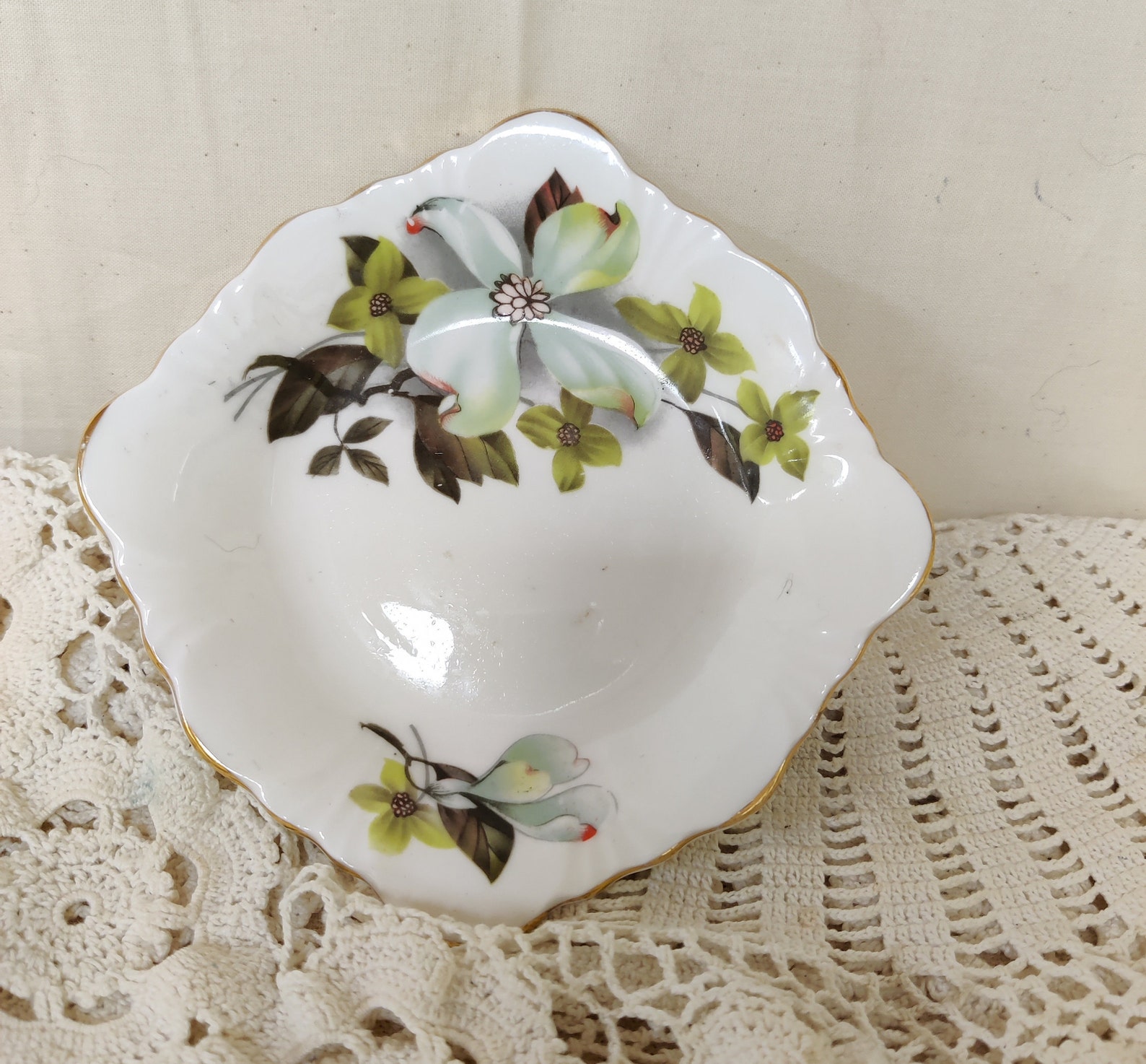 Royal Windsor Fine Bone China from England with Magnolia Etsy