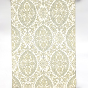 Textured Medallion print Wallpaper