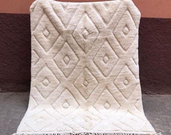 Handmade rug from Morocco, white wool carpet, handknotted carpet for living room, beniouarain rug, beni area rugs