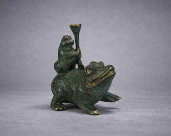 真鍮の手彫りカエル、動物の彫像、珍しい彫像、美しいカエル、緑の装飾
