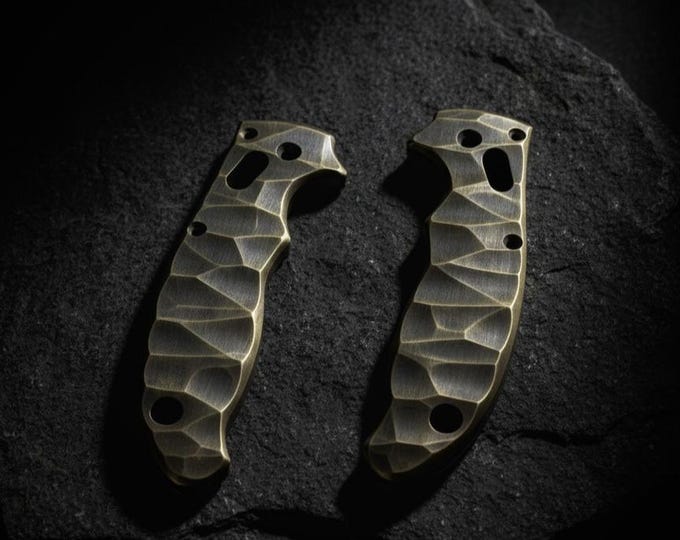 Featured listing image: Hand Carved Brass Scales for Spyderco PM2/Para 3/Manix 2
