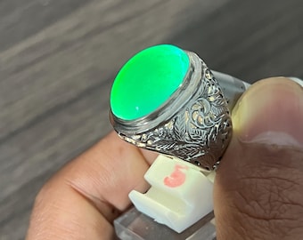 Gemma naturale di silice di buona qualità / Calcedonio crisocolla / Anello in argento / Bacan / Naturale