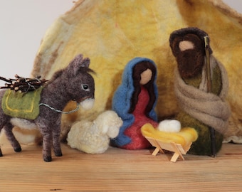 Needle felt nativity scene. Waldorf holy family. Christmas Original Design. +felt donkey