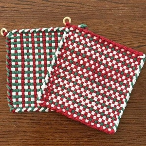 XL Woven Cotton Loop Potholder - 8-1/2&quot; Trivet - Hot Pad - Christmas Decor - Green/Red/White - Pot Holder