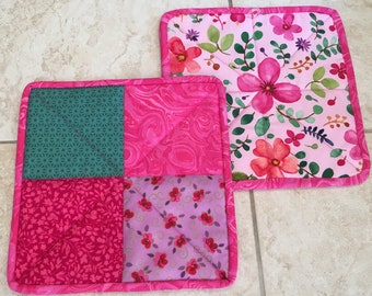 Set/2 Potholders - Quilted Pot Holders - Pink & Purple Flowers - Trivet