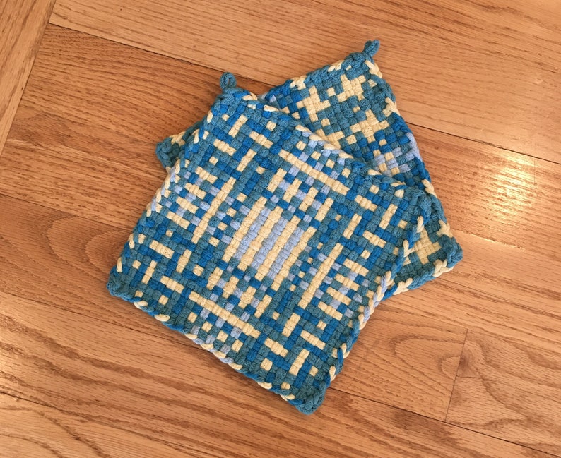 8-12 Trivet XL Woven Cotton Potholder Blues /& Yellow Hot Pad