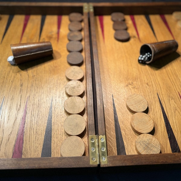Charmant Frans 'rustiek' backgammonbord uit de jaren 20
