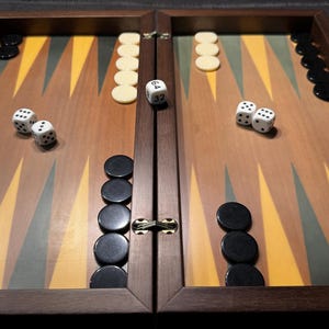 Burr-walnut veneer backgammon board from the early 2000&#39;s