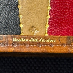Lovely antique 'Cartier' leather backgammon game, disguised as two books (1910-1920)