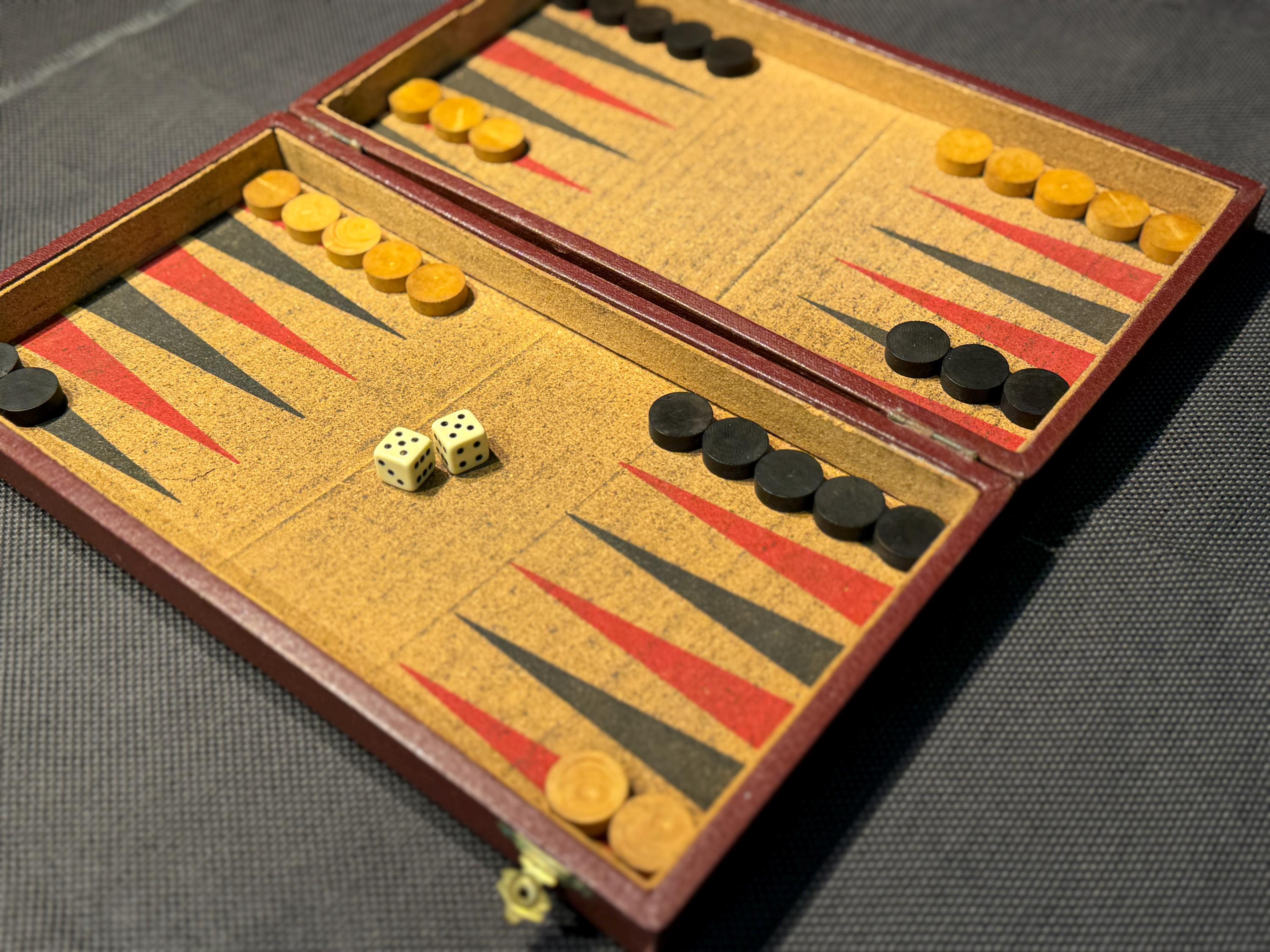 Backgammon feutrine verte 47 cm