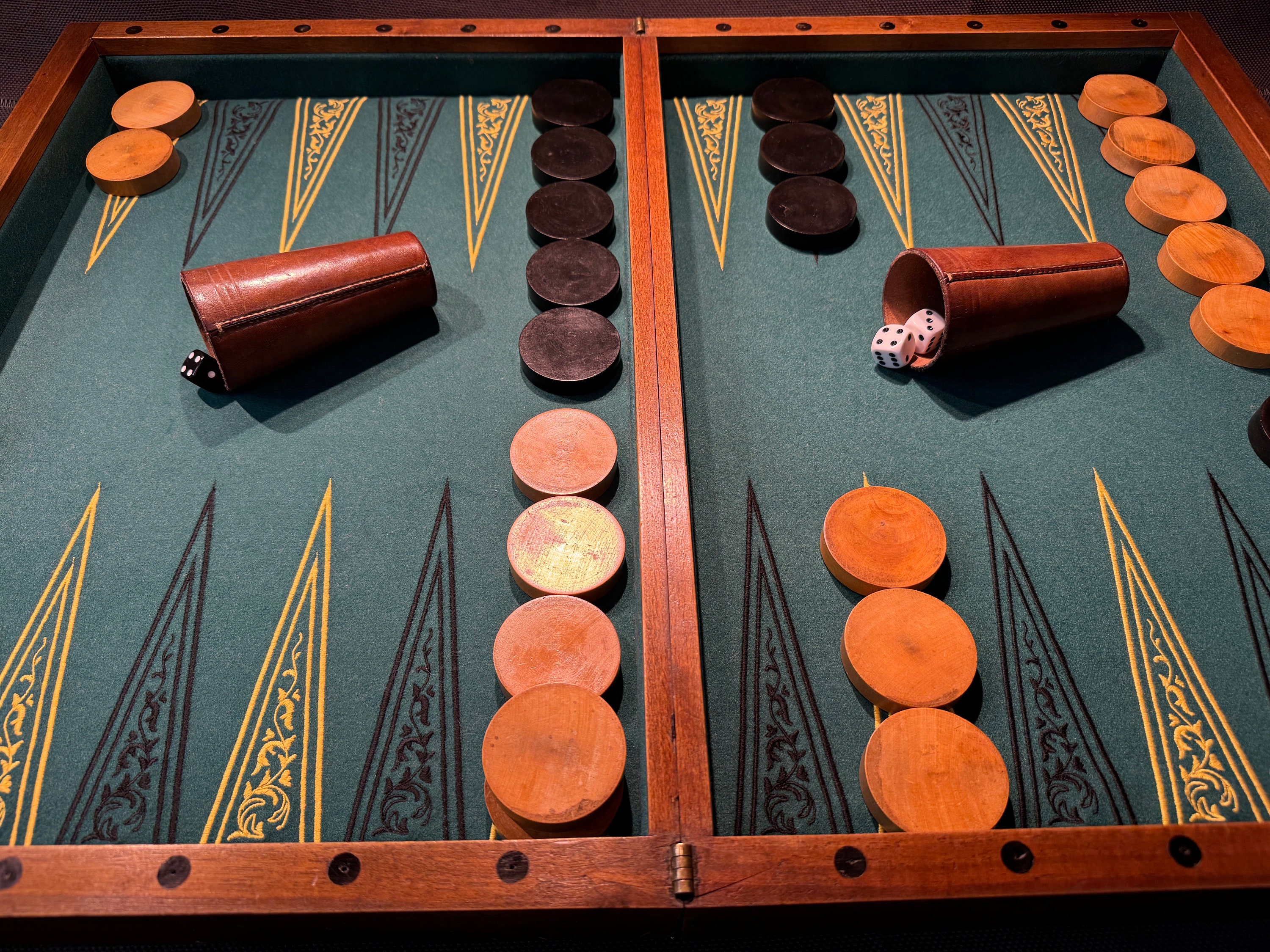 販売済み Hackett London ハケットロンドン バックギャモン バック