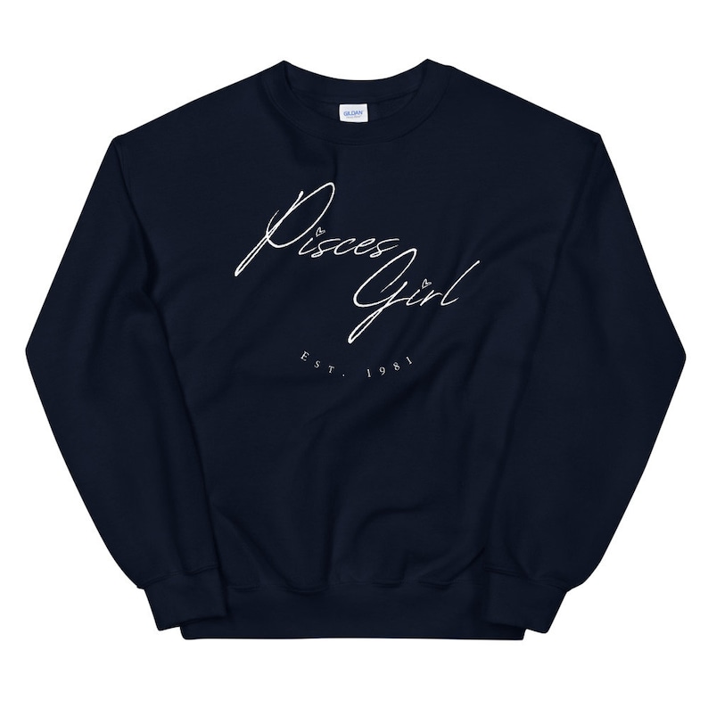 Personalized Pisces Girl Zodiac Astrology Sweatshirt Birthday Gift Birth Year Gift for Friend Sweatshirt for Woman Gift for her