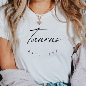 Personalizado Tauro Año Personalizado Zodiacología Astrología Camiseta Sudadera sudadera con capucha Regalo de cumpleaños Año de nacimiento Regalo para amiga, Regalo para ella, Navidad