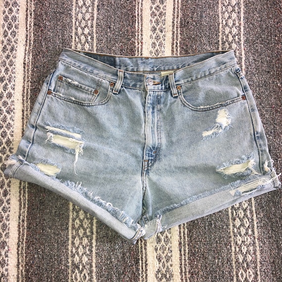VINTAGE LEVI'S shorts // levi's 550 shorts // retr
