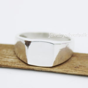 Anillo de sello cuadrado de plata de ley hecho a mano: joyería minimalista moderna