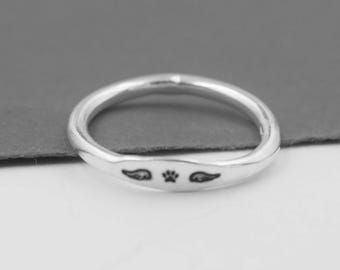 Sterling Silver Puppy Paw Print Ring With Angel Wings - Pet Memorial Or Dog Lover Jewelry