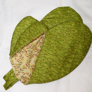 Green and Tan Autumn Leaves Hand Oven Mitts