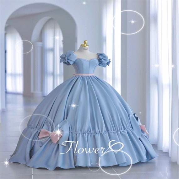 Beautiful baby girl's photoshoot in amazing ball gown😍 | Kids gown, Ball  gowns, Princess ball gowns