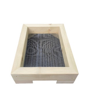 Wooden Ground Bird / Squirrel Feeding Tray Table - Hand Made Strong Micro-Mesh