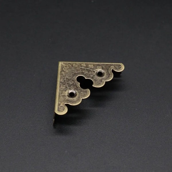 Decorative Brass Corner Bracket for Scrapbooking, Metal Corner Protectors For Wooden Box, Box Corner Guard for Handmade,  35x35x12 mm