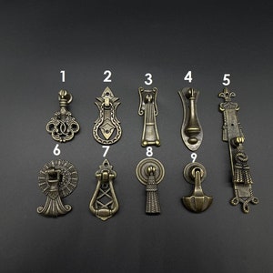 Vintage Brass Dresser Pulls - Antique Furniture Hardware Drop Handle for Cabinets, Drawers, and More - Home Decor with Classic Elegance