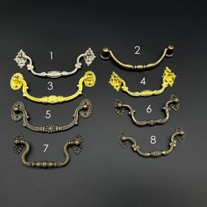 Antique furniture pulls, gold pulls for cabinets, old fashioned drawer pulls, drawer pulls for antique furniture, antique pulls for dresser